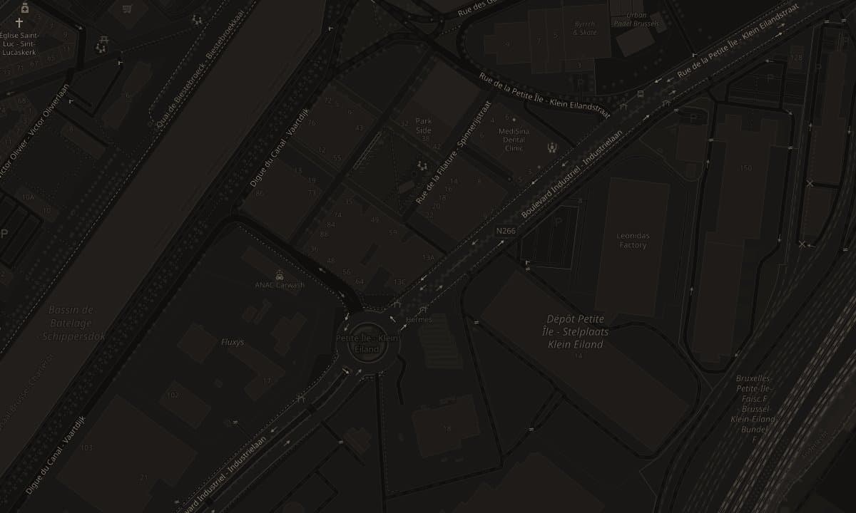 Plan du boulevard Industriel à Anderlecht : le restaurant au 13A, à côté de l'arrêt de bus Hermes et du rond-point de la Petite Île